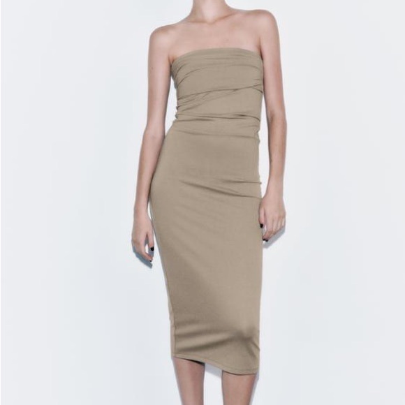 FITTED MIDI BANDEAU DRESS! - Picture 2 of 2